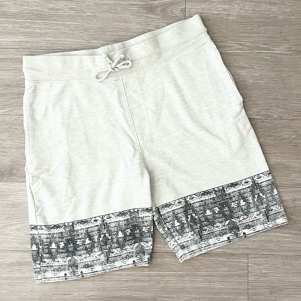 American Rag Men Beige Drawstring Tie Front Print Jogger Shorts With Pockets M